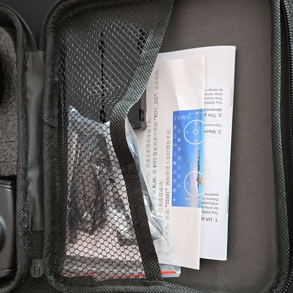 E88 Pro Drone with Remote Control - Picture 4 of 5